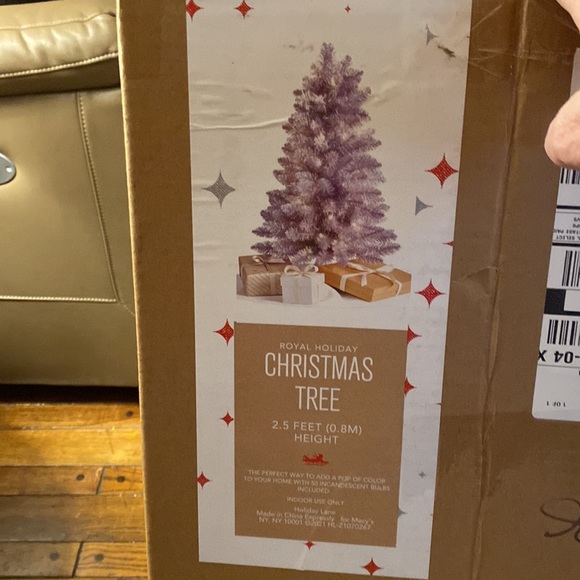 2 1/2 Feet Tall Lighted Christmas Tree - Picture 4 of 9